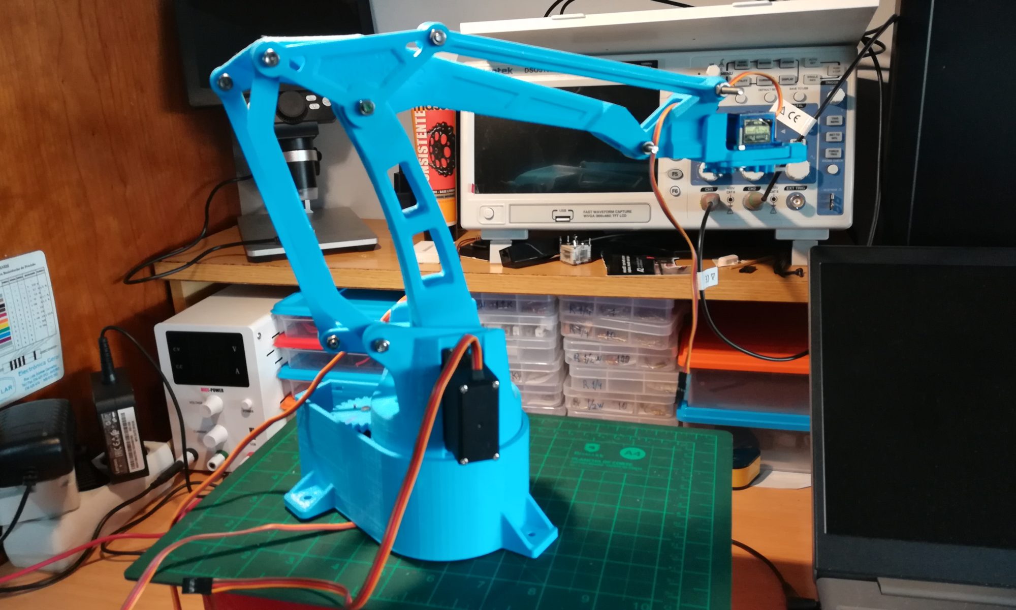EezyBotArm MK2 Robots RosPiBot