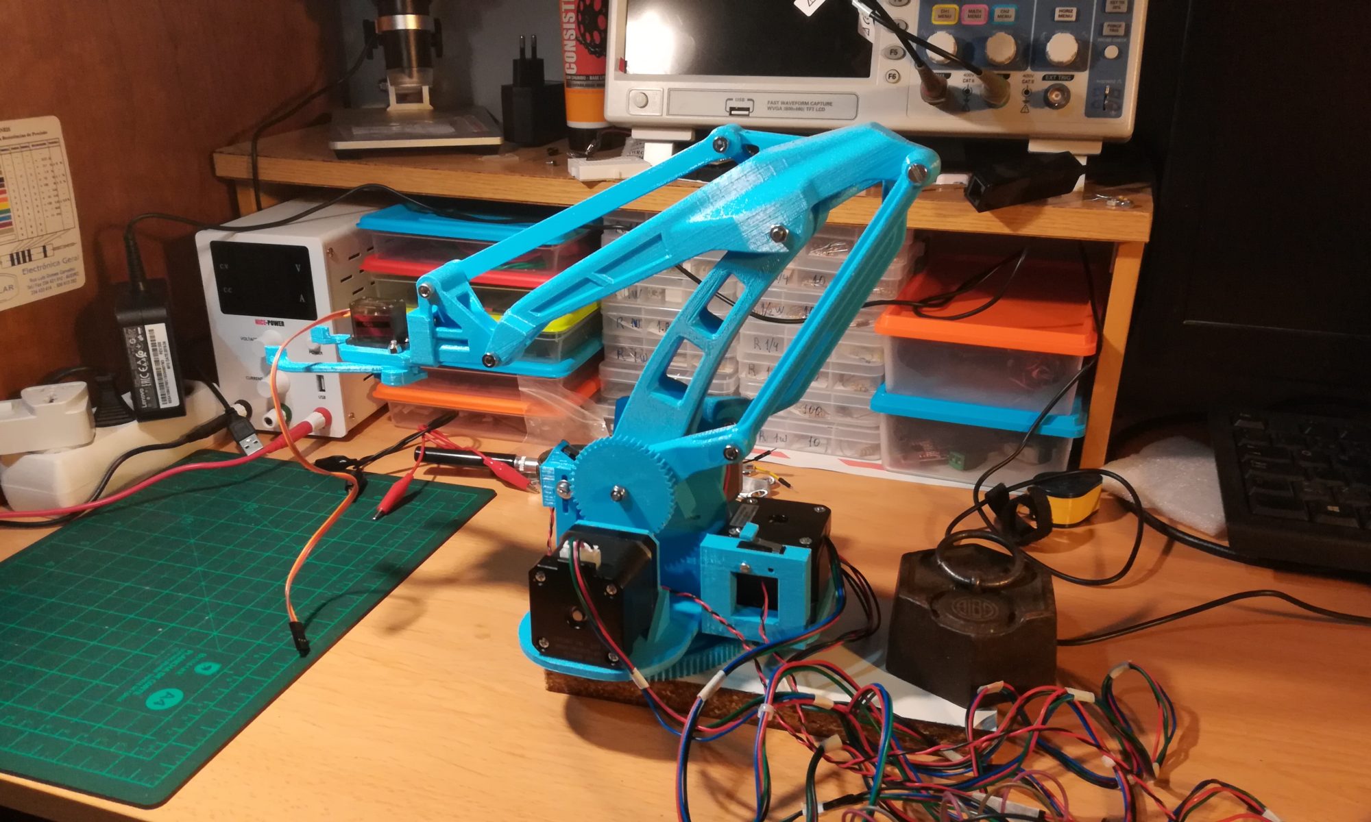 Robot Arm MK2 Plus com Limitadores de Curso Robots RosPiBot